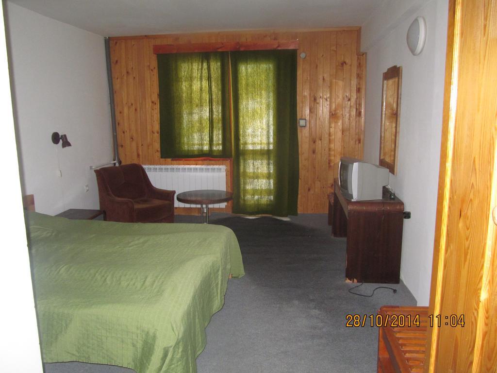 Kris Guesthouse Stoykite Eksteriør billede